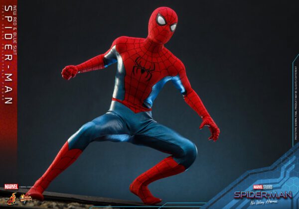 02 - sp Hot Toys No Way Home - Spider-Man New Red and Blue Suit - Imagen 3