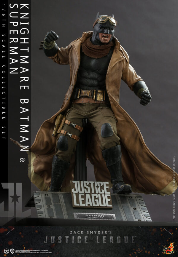 10157899667582344 Hot Toys Zack Snyder's Justice League - Knightmare Batman and Superman - Imagen 6