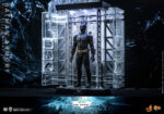 Hot Toys The Dark Knight Rises - Batman Armory with Bruce Wayne - Imagen 4