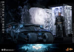 Hot Toys The Dark Knight Rises - Batman Armory with Bruce Wayne - Imagen 9