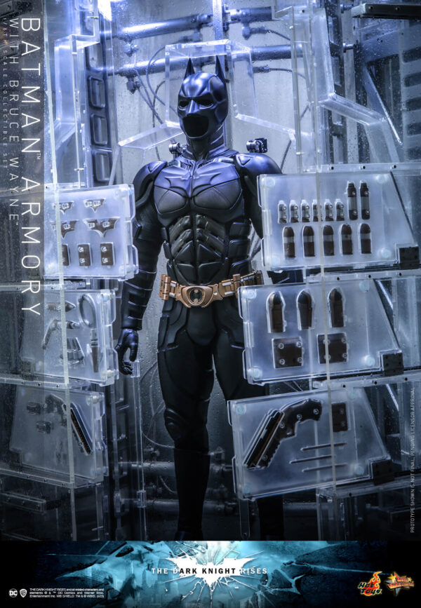 609283087902374 Hot Toys The Dark Knight Rises - Batman Armory with Bruce Wayne - Imagen 11