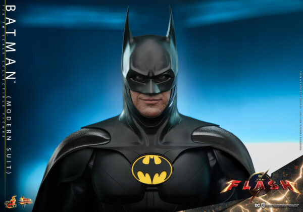 632741615556521 Hot Toys The Flash - Batman Modern Suit - Imagen 4