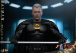 Hot Toys The Flash - Batman Modern Suit - Imagen 5