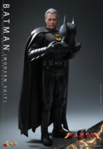 Hot Toys The Flash - Batman Modern Suit - Imagen 15