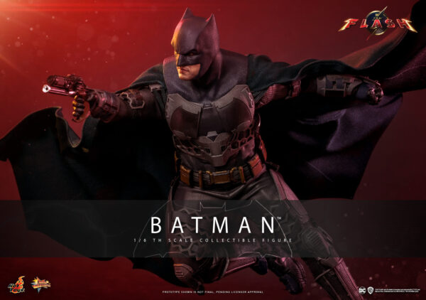 637132028450813 Hot Toys The Flash - Batman - Imagen 4