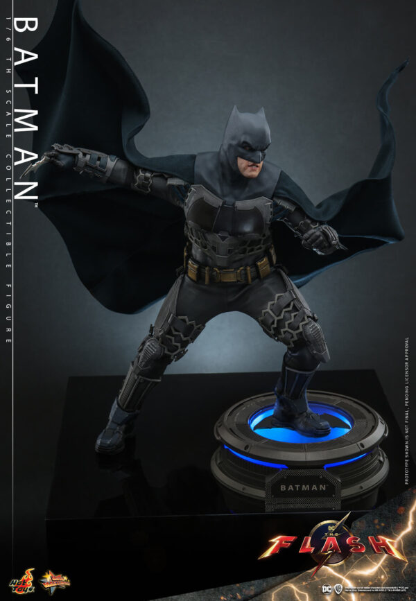 637132208450795 Hot Toys The Flash - Batman - Imagen 13