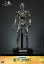 Hot Toys Star Wars The Mandalorian - IG-12 With Accessories Set - Imagen 5