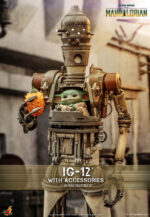Hot Toys Star Wars The Mandalorian - IG-12 With Accessories Set - Imagen 7