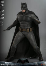 Hot Toys Batman v Superman Dawn of Justice - Batman (2.0) - Imagen 7
