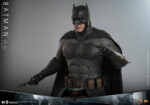 Hot Toys Batman v Superman Dawn of Justice - Batman (2.0) - Imagen 14