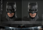 Hot Toys Batman v Superman Dawn of Justice - Batman (2.0) - Imagen 18