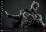 Hot Toys Zack Snyder's Justice League - Batman Tactical Suit (2.0) - Imagen 11