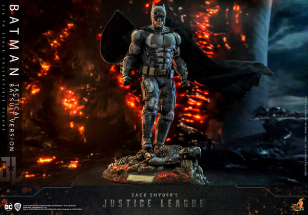 Hot Toys Zack Snyder's Justice League - Batman Tactical Suit (2.0) - Imagen 4