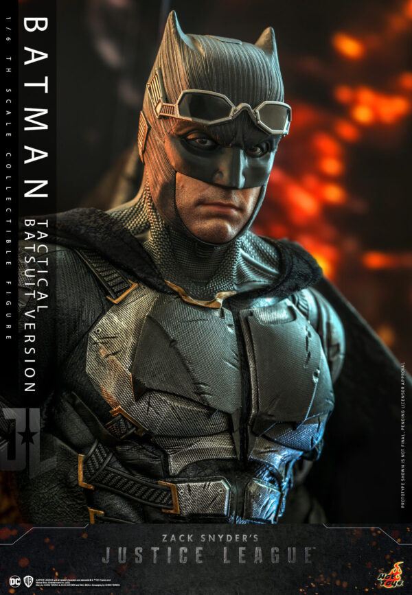 Hot Toys Zack Snyder's Justice League - Batman Tactical Suit (2.0) - Imagen 8