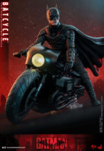 Hot Toys The Batman - Batcycle - Imagen 14