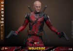 Hot Toys Deadpool and Wolverine - Deadpool Battling Version - Imagen 14