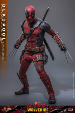 Hot Toys Deadpool and Wolverine - Deadpool Battling Version - Imagen 4