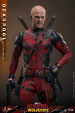 Hot Toys Deadpool and Wolverine - Deadpool Battling Version - Imagen 10