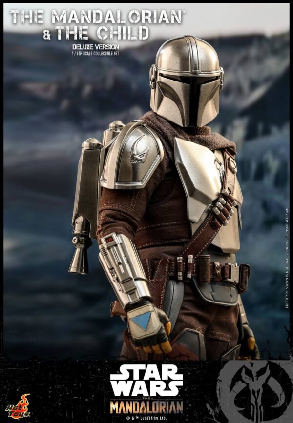 Mando1 (2) Hot Toys Star Wars The Mandalorian - The Mandalorian and The Child Set Deluxe Edition - Imagen 3