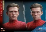Hot Toys No Way Home - Spider-Man New Red and Blue Suit Deluxe Edition - Imagen 11