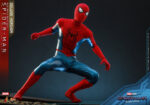 Hot Toys No Way Home - Spider-Man New Red and Blue Suit Deluxe Edition - Imagen 5
