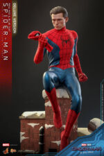 Hot Toys No Way Home - Spider-Man New Red and Blue Suit Deluxe Edition - Imagen 7