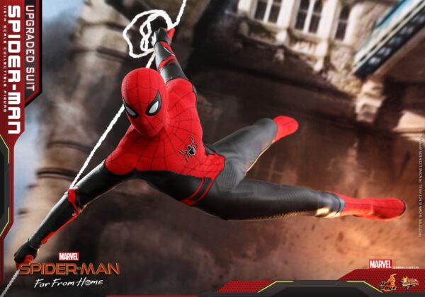 Upgrade (3) Hot Toys Far From Home - Spider-Man Upgraded Suit - Imagen 4