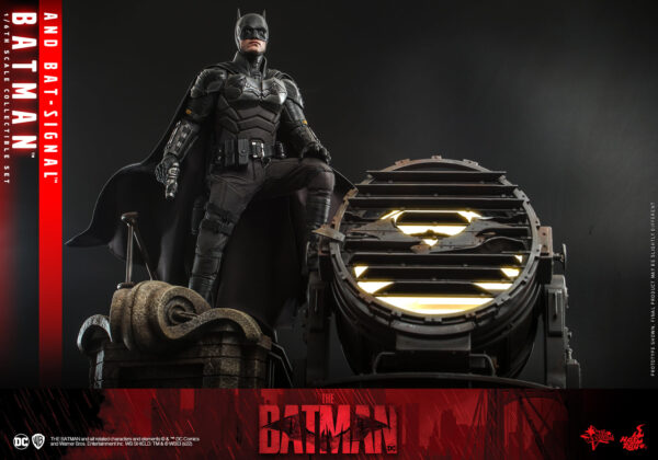batbs6 Hot Toys The Batman - Batman and Bat Signal - Imagen 6