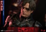 Hot Toys The Batman - Batman and Bat Signal - Imagen 9