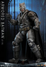 Hot Toys Batman v Superman Dawn of Justice - Armored Batman (2.0) - Imagen 12