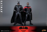 Hot Toys Batman and Robin - Batman - Imagen 3