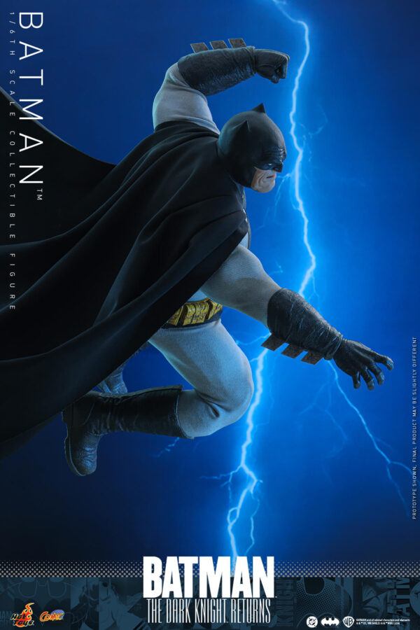 Batmanmiller (17) Hot Toys Comic The Dark Knight Returns - Batman - Imagen 18