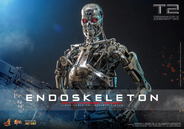 Endo (11) Hot Toys Terminator 2 Judgment Day - Endoskeleton (Battle Damaged Version) - Imagen 12