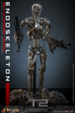 Hot Toys Terminator 2 Judgment Day - Endoskeleton (Battle Damaged Version) - Imagen 16
