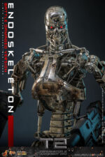 Hot Toys Terminator 2 Judgment Day - Endoskeleton (Battle Damaged Version) - Imagen 19
