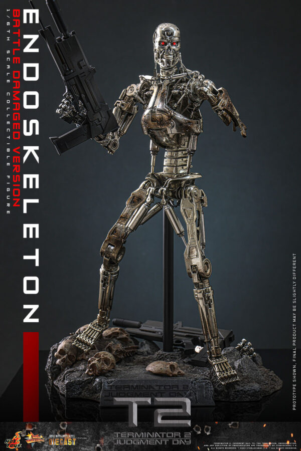 Endo (3) Hot Toys Terminator 2 Judgment Day - Endoskeleton (Battle Damaged Version) - Imagen 4
