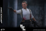 Hot Toys No Time To Die - James Bond (Commando Outfit) - Imagen 7