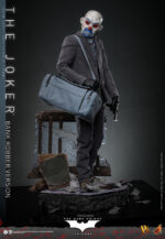Hot Toys The Dark Knight - Joker Bank Robber - Imagen 9
