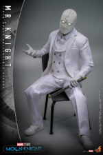 Hot Toys Moon Knight - Mr. Knight - Imagen 5