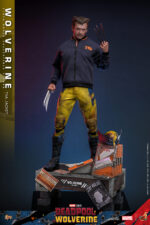 Hot Toys Deadpool and Wolverine - Wolverine TVA Jacket Version - Imagen 11