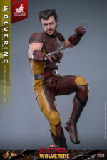 Hot Toys Deadpool and Wolverine - Wolverine (Classic Brown and Tan) - Imagen 6