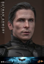 Hot Toys The Dark Knight - Batman Armory with Bruce Wayne (2.0) - Imagen 11