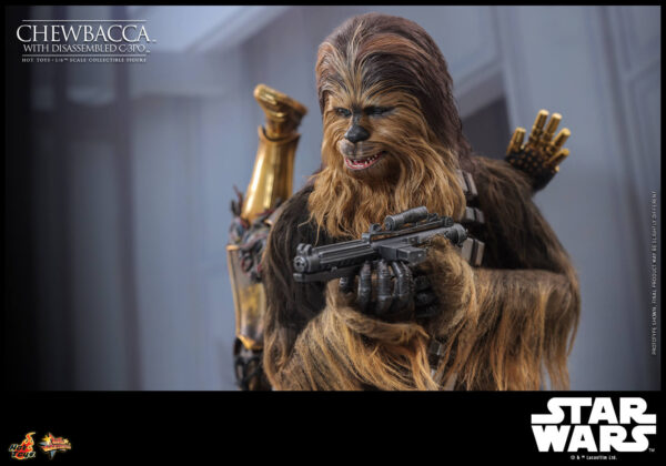 chewie (2) Hot Toys Star Wars Episode V - Chewbacca with Disassembled C-3po - Imagen 3