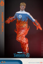 Hot Toys The Fantastic Four First Steps - Human Torch - Imagen 13